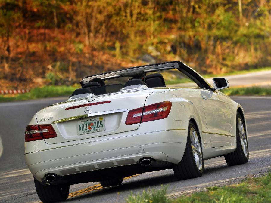  Mercedes-Benz E350 Cabriolet 2010 года  (US) (фото 7 из 21)